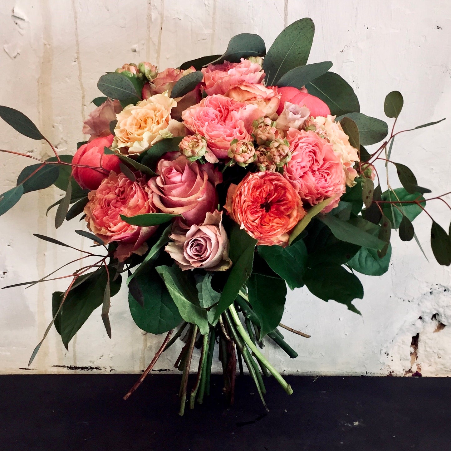Lovely Rosegarden Boeket met varia aan soorten rozen en tuinrozen