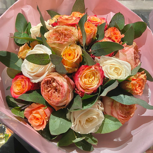LOVELY ROSE GARDEN BOEKET